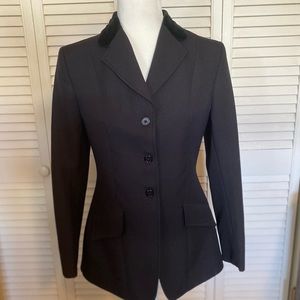 Stylish Riding Jacket- Size 6- Fitted Waist- Black